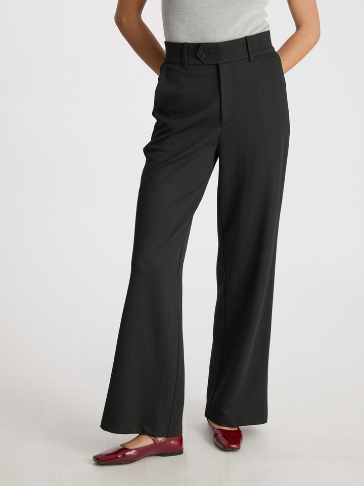 Neo Noir - Nathalie Pants - Black