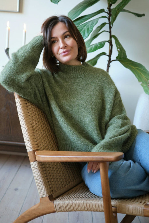 Neo Noir - Paulina Fluffy Knit Blouse 164729 - 723 - Dusty Green Strikbluser 