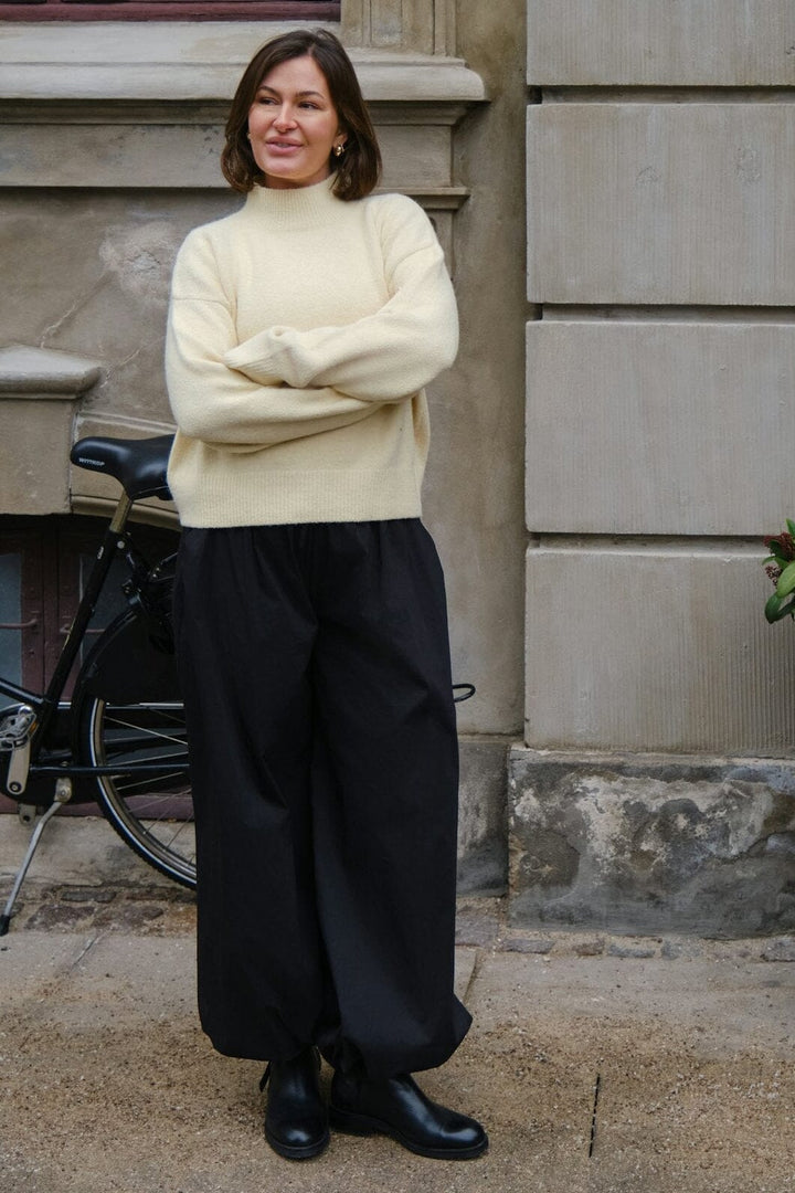 Neo Noir - Paulina Knit Blouse 159703 - 416 - Butter Yellow Strikbluser 