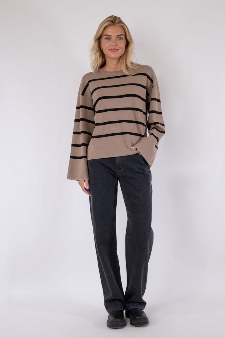 Neo Noir - Shana Stribe Knit Blouse - Khaki Strikbluser 