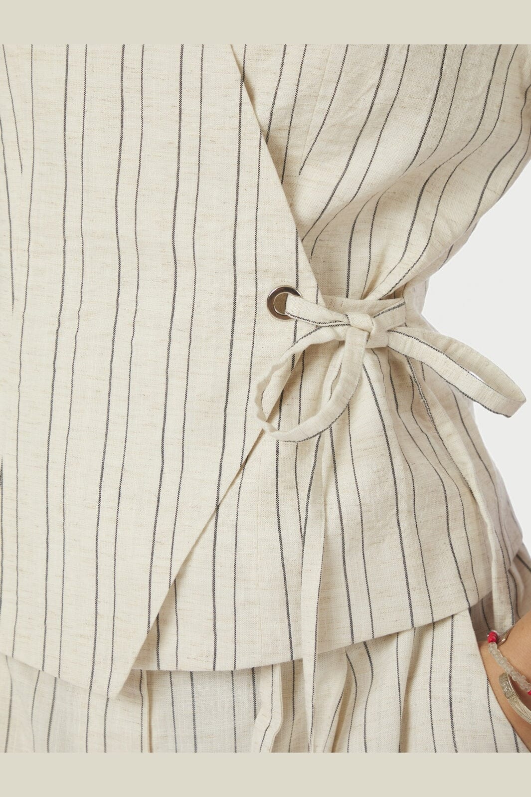 Neo Noir - Simmo Stripe Eyelet Blouse 167886 - 121 - Off White