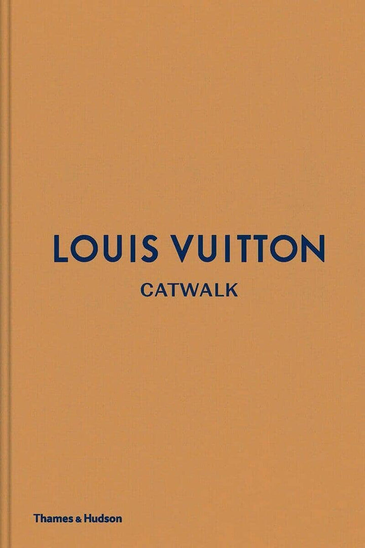 New Mags - Louis Vuitton Catwalk TH1018