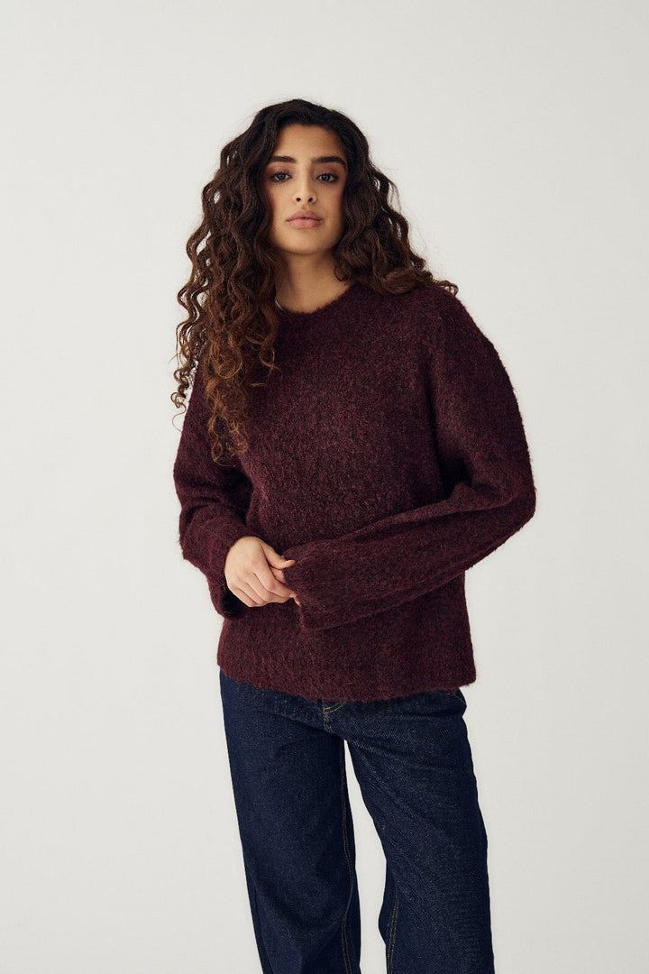 Noella - N-Maymie Knit 16030001 - 1393 - Winetasting Strikbluser 