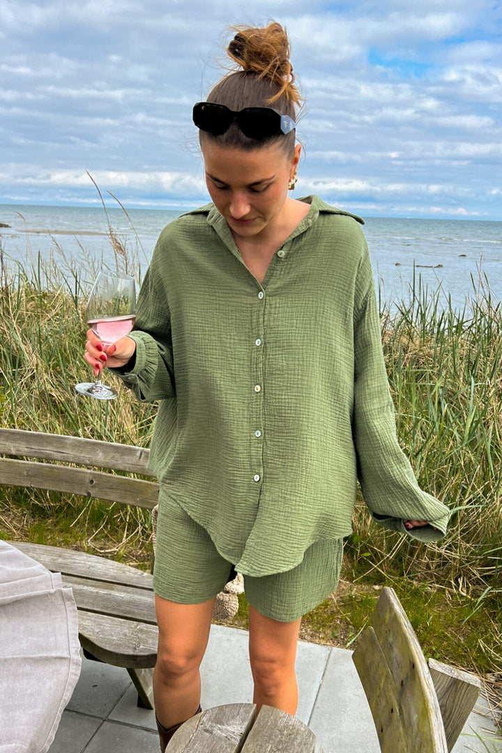 Noella - Suri Shirt - 984 Leaf Green