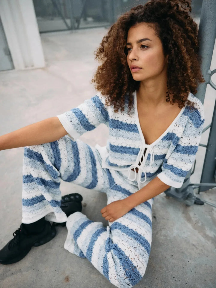 Noisy May - Nmlaika S/S Tie Knit Top Fwd - 4946489 Birch Blue Combination Cardigans 