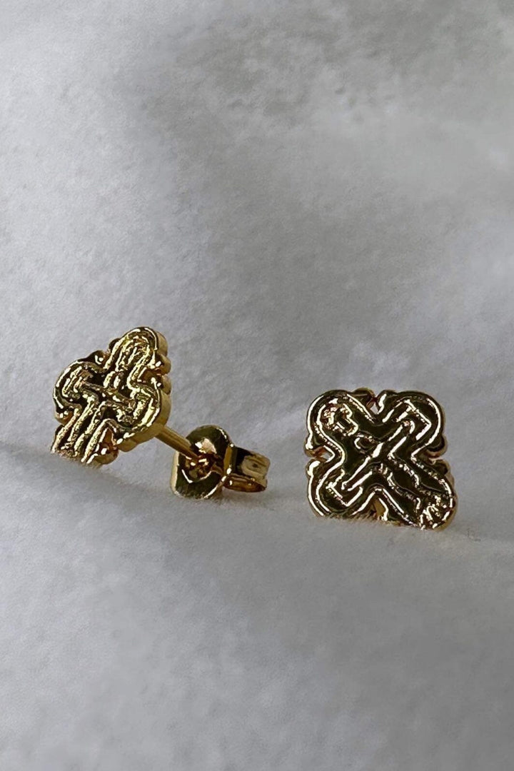 O element - Day Dagmar Cross Earstik- Forgyldt