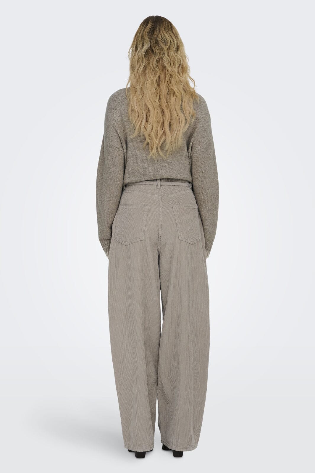 Only - Onlbleecker Belt Loose Cord Pant - 4613951 String