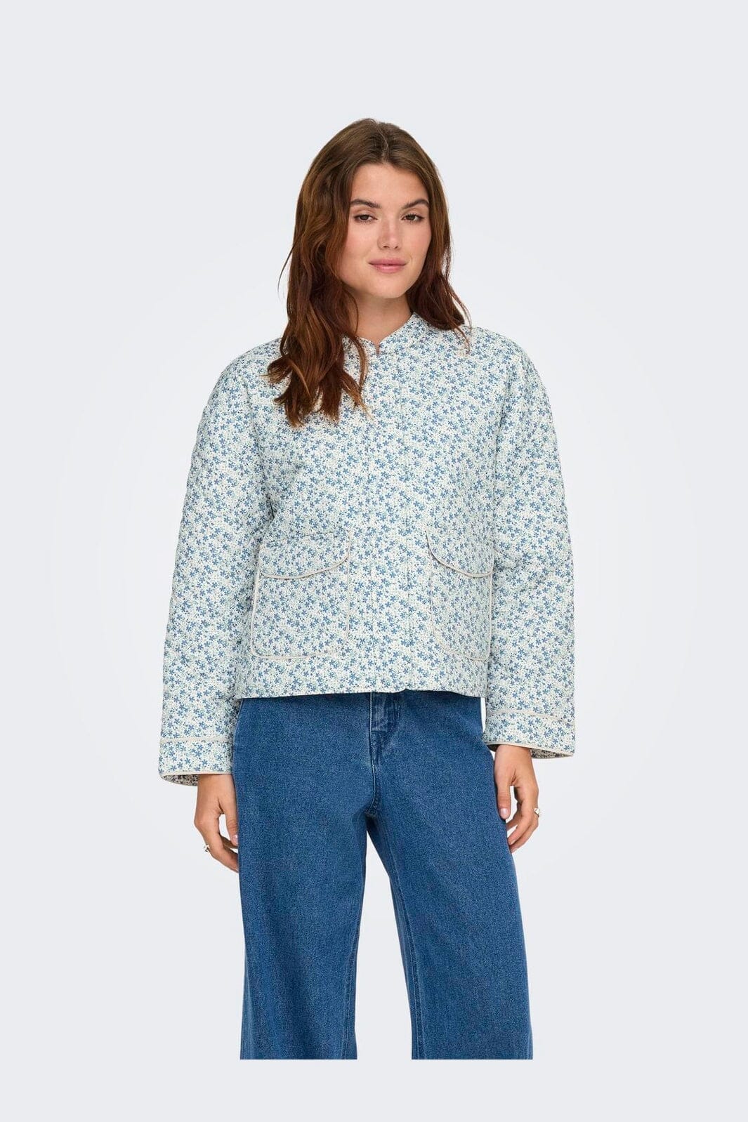 Only - Onlhallie Quilted Jacket - 4983149 Cloud Dancer Blue Ditsy