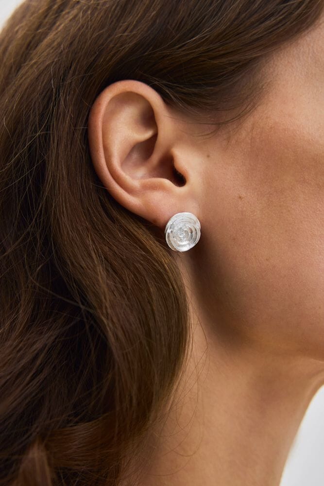 Pernille Corydon Jewellery - Large Rose Earsticks e-537-s - Recycled Sterling Silver Øreringe 