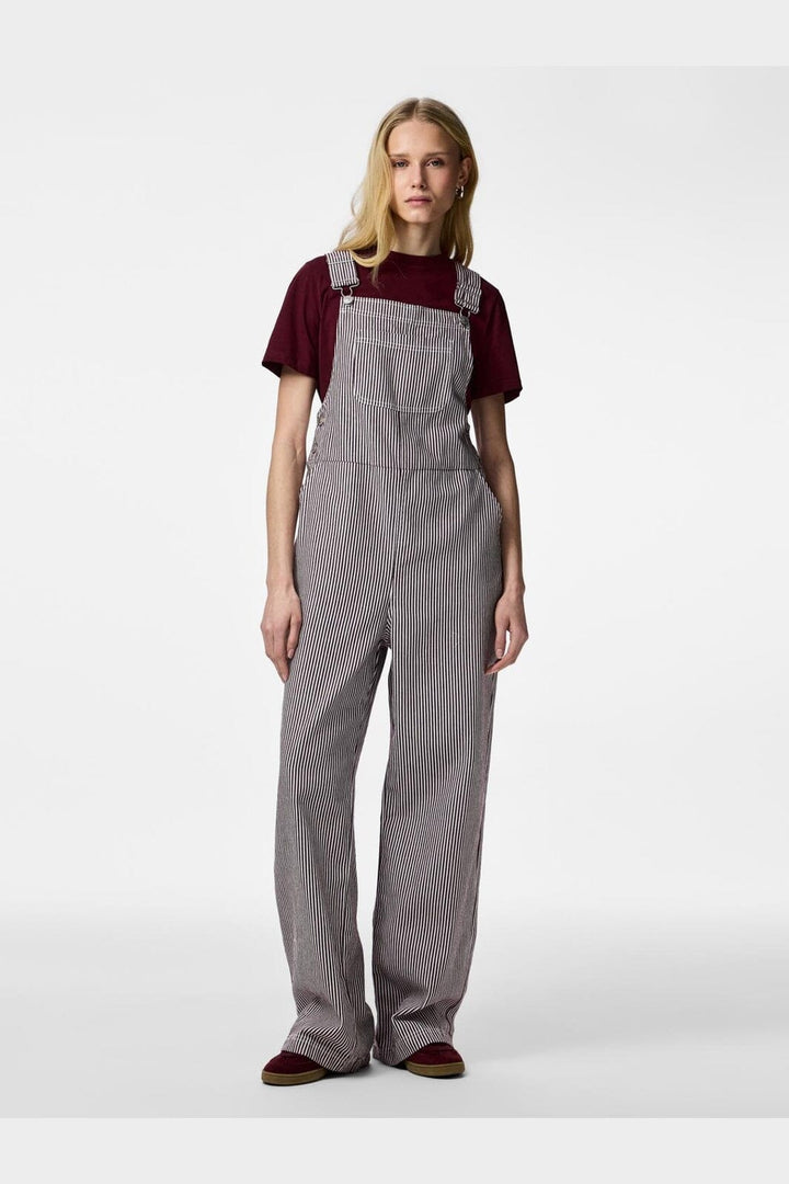 Pieces - Pcallo Dungaree Fsy - 5105194 Winetasting Cloud Dancer