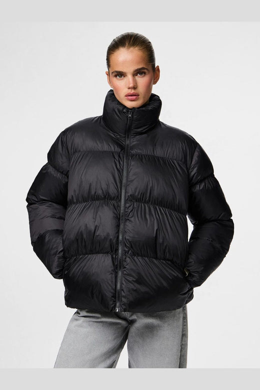 Pieces - Pcmilla Shiny Puffer Jacket - 4942996 Black