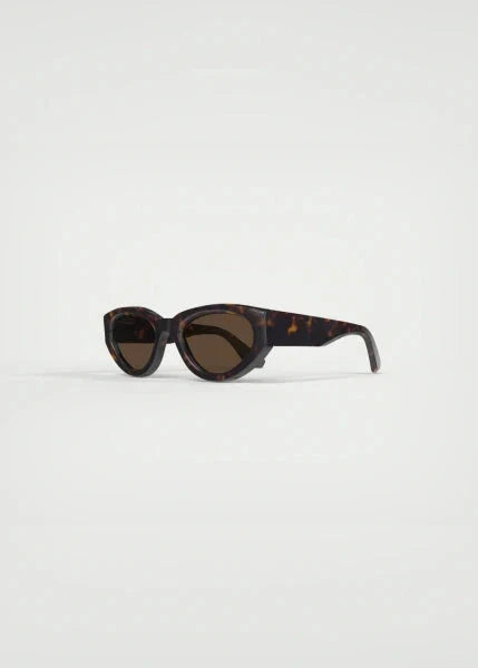 Rotate - 1. Cat Eye Frame 1163123098 - 3098 Chimi X Deep Tortoise Solbriller 