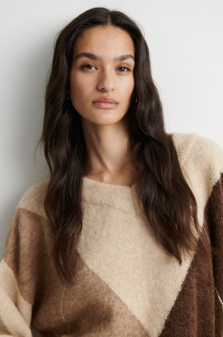 Second Female - Forca Knit V-Neck 61034 - 1041 Beige Melange Strikbluser 