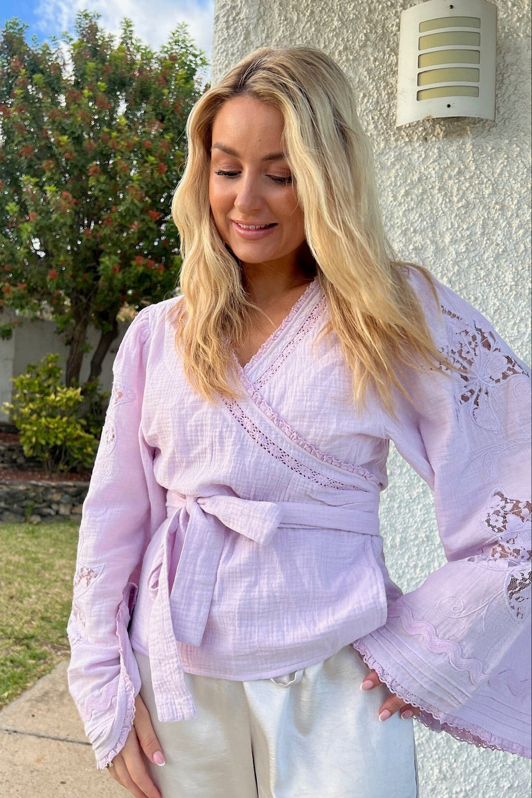 Sissel Edelbo x Molly&My - Winfrey Wrap Top SE 1999 - Lavender Bluser 