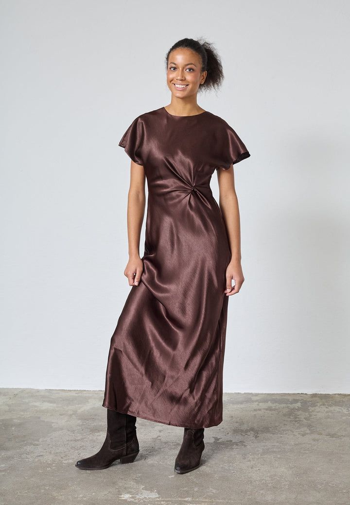 Sisters Point - Gista-Dr3 19443 - 221 - Brown Kjoler 