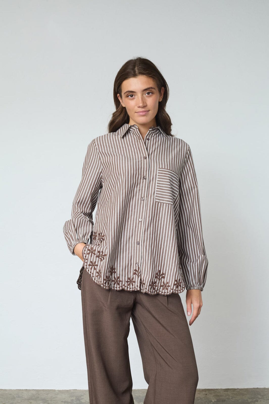 Sisters Point - Istea-Sh4 19446 - 831 - Brown / Cream Skjorter 