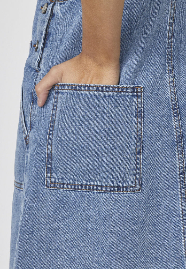 Sisters Point - Obana-Dr - 904 M. Denim Wash