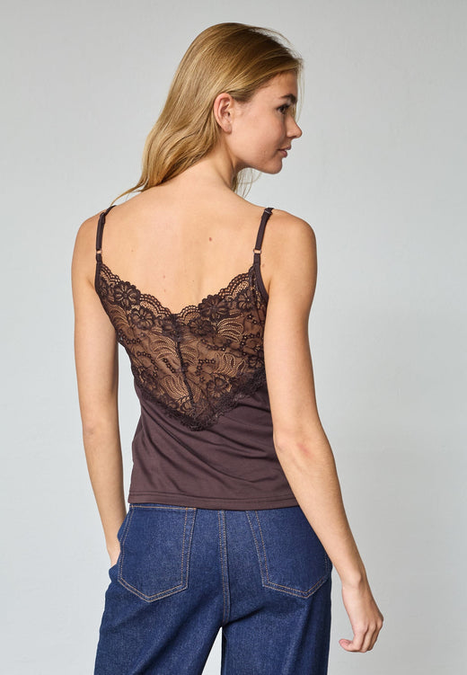 Sisters Point - Vumi-St2 18134 - 222 - D. Chocolate Toppe 