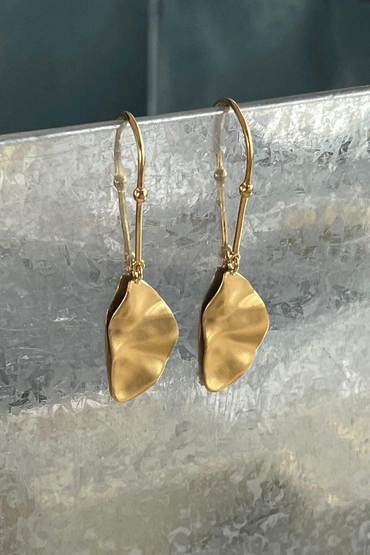 Stine A - Hook With Goldenenen Refection Moon Earring Right - Single - 1341-02-R