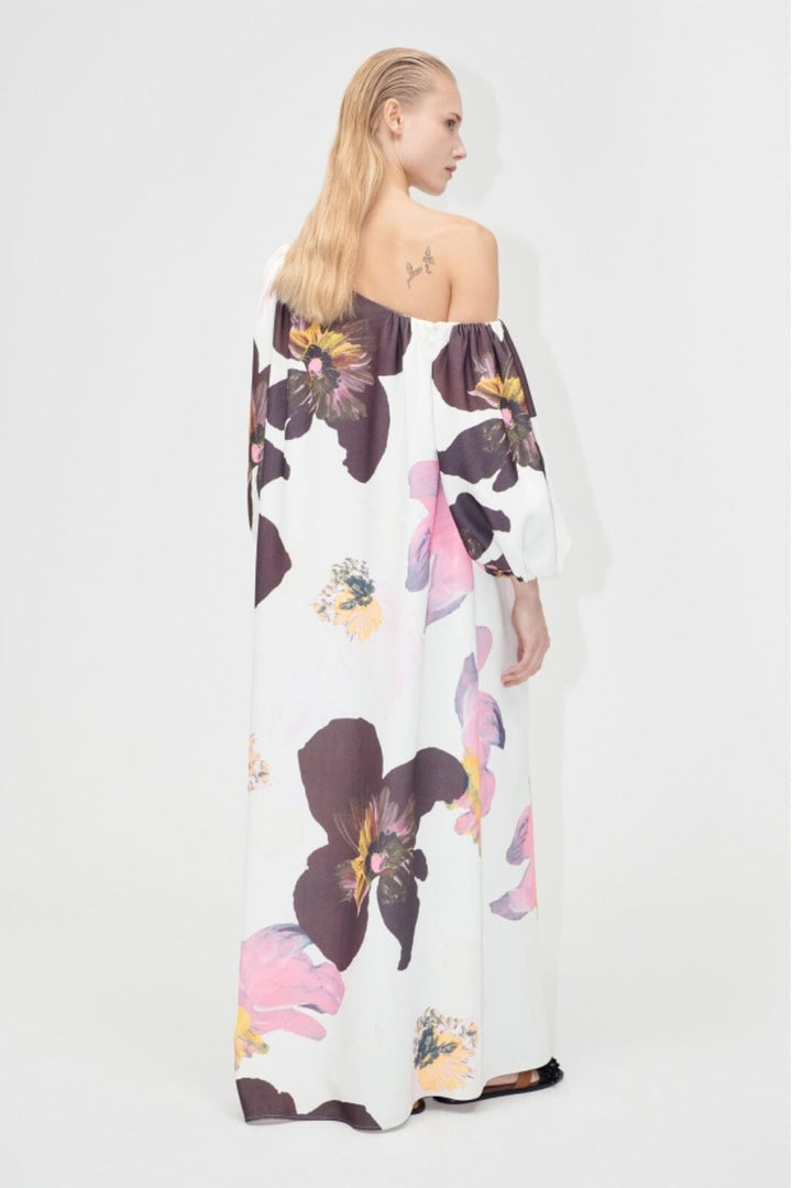 Stine Goya - 2395 Heavy Crepe, Structured Off-shoulder Dresssg-pf25-d137-2395 - Wild Flowers
