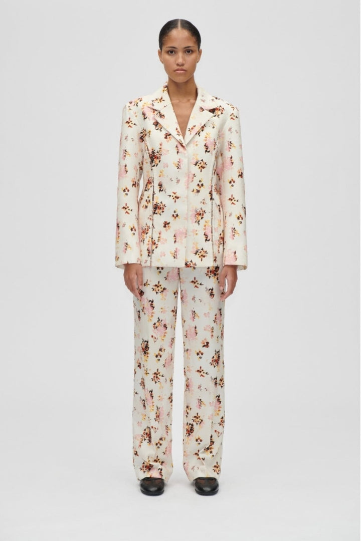 Stine Goya - 2409 Textured Tailoring, Functional Structured Tailoring Jacketsg-aw25-j055-2409 - Sun Kissed Magnolia