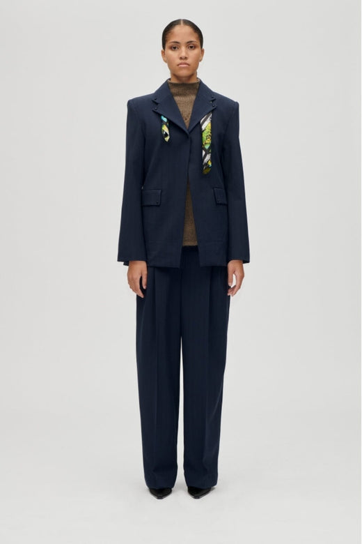 Stine Goya - 2435 Pinstripe Tailoring, Belted Tailored Pantssg-aw25-p113-2435 - Dark Blue
